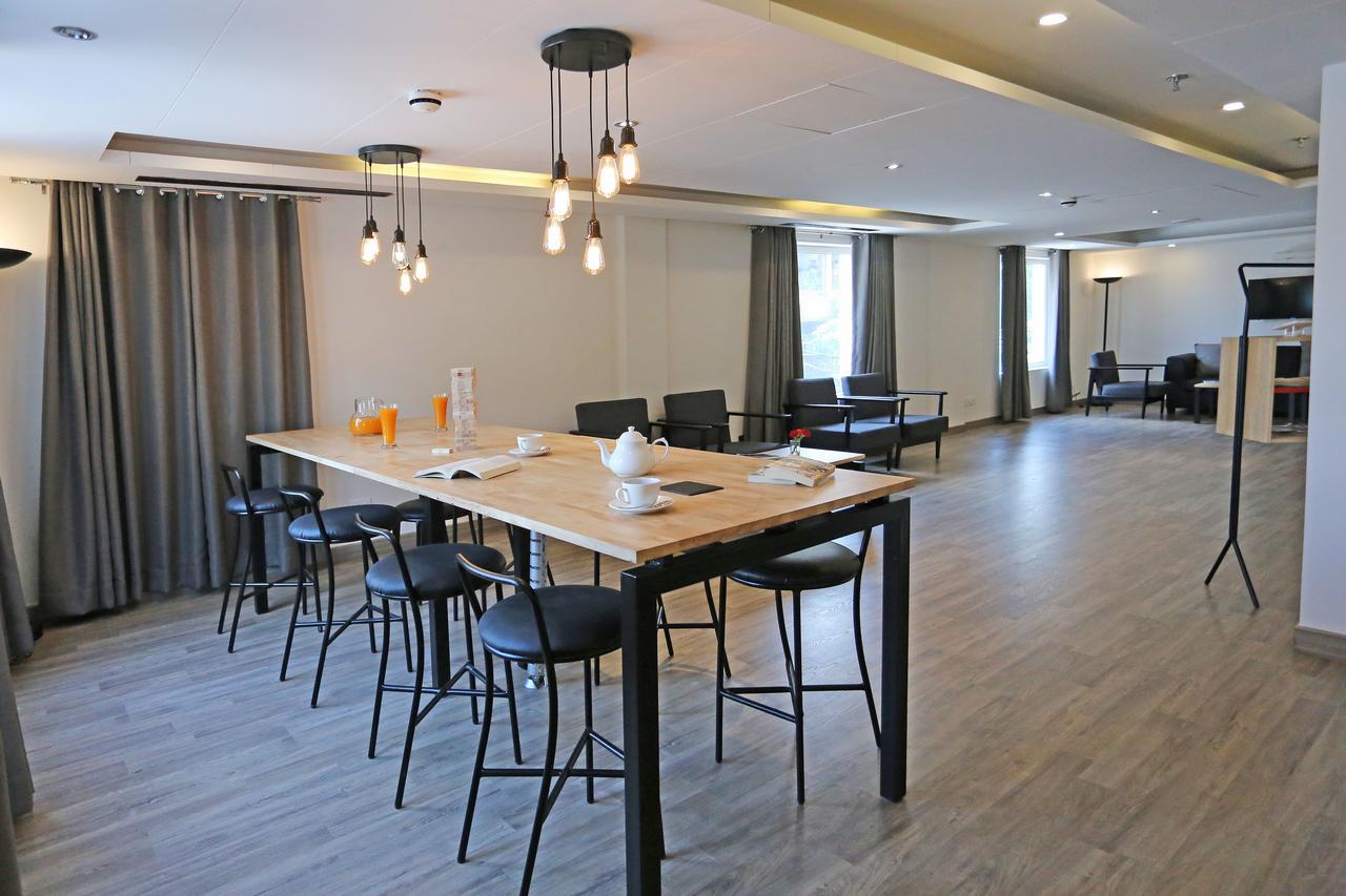 Oyo Townhouse 015 Lajpat Nagar Hotel นิวเดลี ภายนอก รูปภาพ