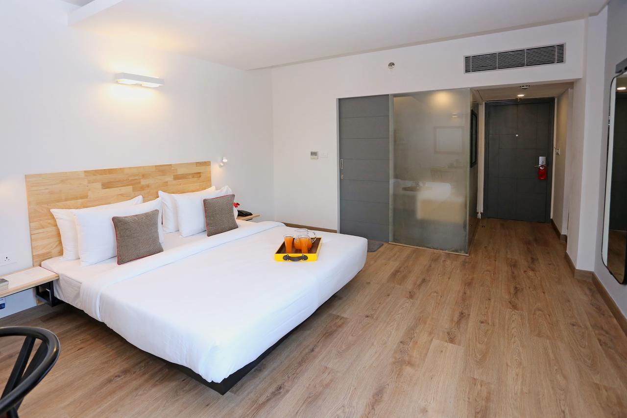 Oyo Townhouse 015 Lajpat Nagar Hotel นิวเดลี ภายนอก รูปภาพ